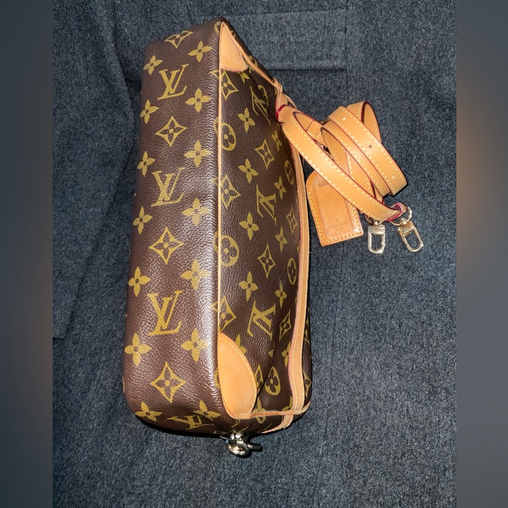 ✅ AUTHENTIC LARGE CLUTCH LOUIS VUITTON BAG - Picture 11 of 13